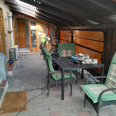 2 Bedroom 1 Bath Apartman *